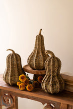 Load image into Gallery viewer, Woven Vine Gourd