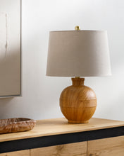 Load image into Gallery viewer, Benni Table Lamp