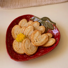 Load image into Gallery viewer, Ceramic Strawberry Platter