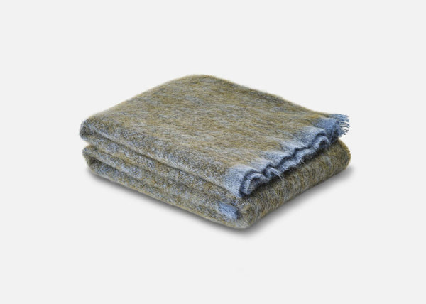 Clash Mohair Throw Blanket