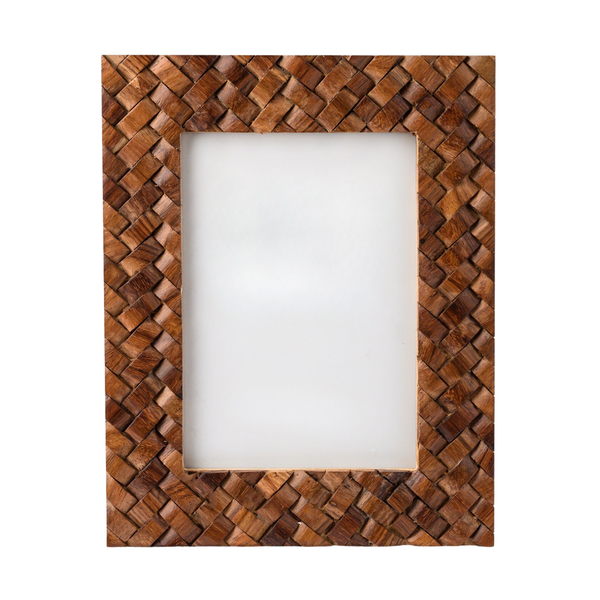 Criss-Cross Frame