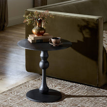 Load image into Gallery viewer, Daffin End Table