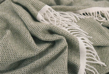 Load image into Gallery viewer, Duiske Lambswool Throw Blanket