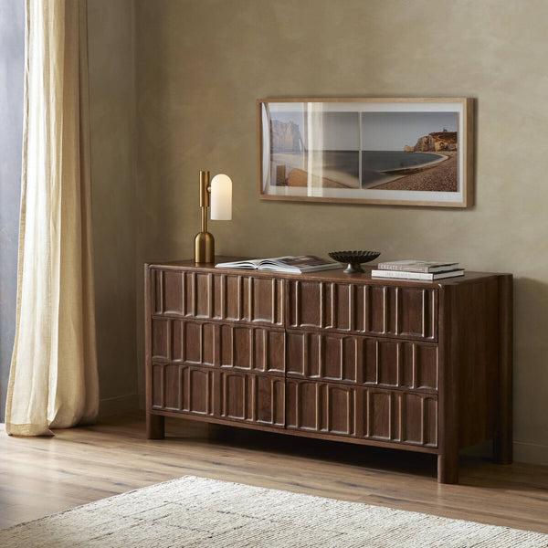 Floor Model Ezri 6 Drawer Dresser