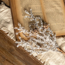 Load image into Gallery viewer, Icy Twig Pick