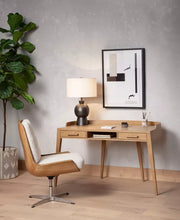 Load image into Gallery viewer, Kelita Table Lamp