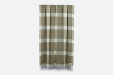Load image into Gallery viewer, Glynn Lambswool Throw Blanket
