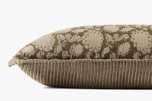 Load image into Gallery viewer, Garden Pillow