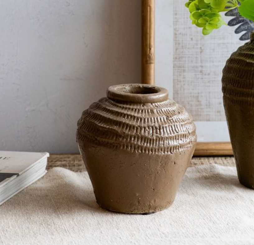 Brown Top Pattern Vase