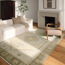Load image into Gallery viewer, Selena Rug