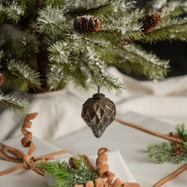 Silver Geometric Kugel Ornament