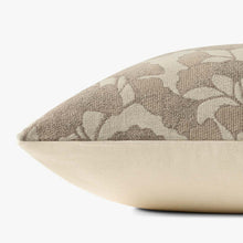 Load image into Gallery viewer, Winnie Pillow