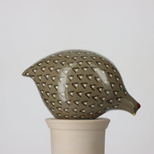 Load image into Gallery viewer, Quail Grey Speckled Black - Pierre