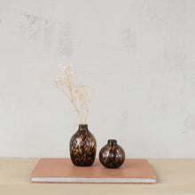 Load image into Gallery viewer, Tortoise Glass Vase